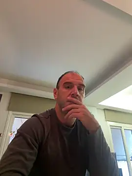 Snapshot of johntheking21 chatting on 11/29/25, 12:08 johntheking21 online show from 11/29/25, 12:08