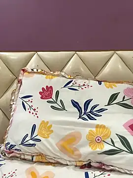 maya00mayaa online show from 12/20/25, 10:55