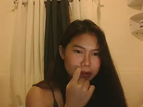 Snapshot of Allysonxx05 chatting on 07/03/26, 11:38 Allysonxx05 online show from 07/03/26, 11:38