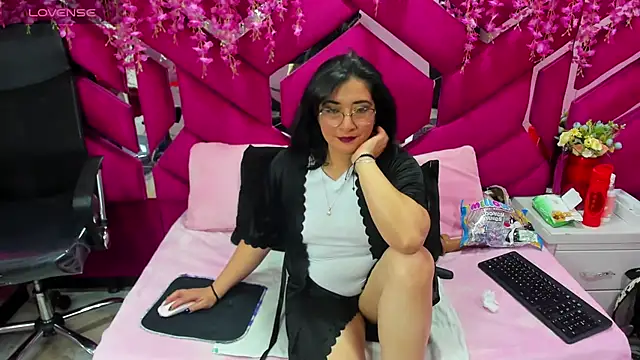 Alexa Sanz online show from 01/31/26, 08:07