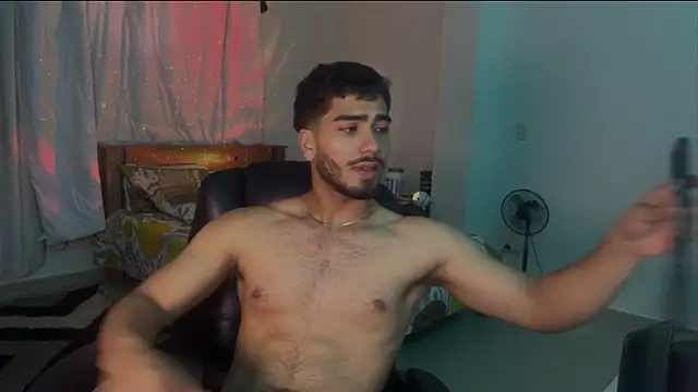 Franco banderas online show from 03/31/26, 02:39