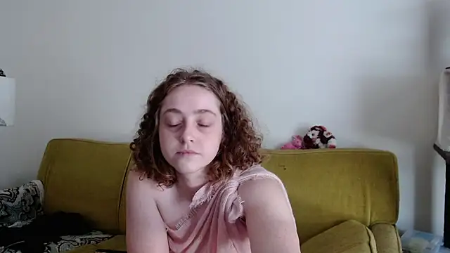 DeliaBlew online show from 05/21/26, 04:47
