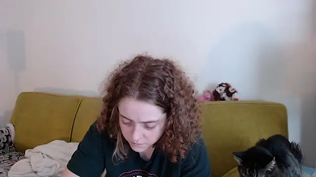 DeliaBlew online show from 05/24/26, 12:32