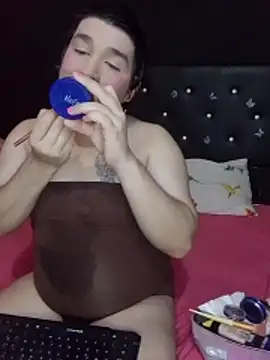 Snapshot of sissy-lover chatting on 02/03/26, 06:40 sissy-lover online show from 02/03/26, 06:40