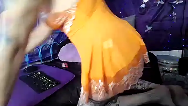 Freckleangel69 online show from 04/27/26, 01:03
