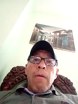 Snapshot of JRAdams23 chatting on 12/15/25, 07:51 JRAdams23 online show from 12/15/25, 07:51