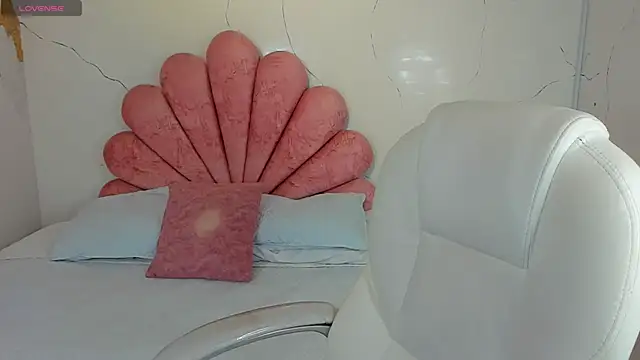 Cherrybombs  online show from 03/04/26, 12:44