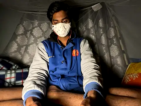 hunterboy2001 online show from 12/01/25, 04:34