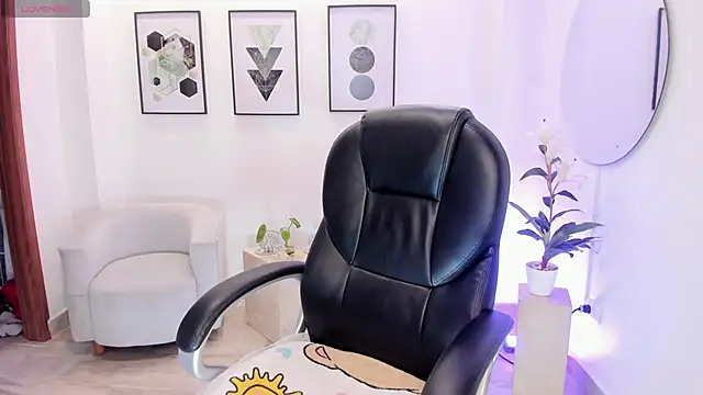 alana martiins online show from 04/16/26, 07:47