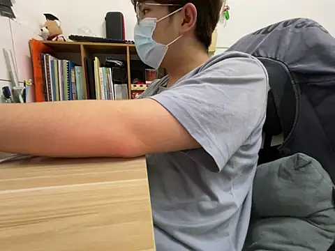 hiiiizzzz online show from 02/21/26, 04:19