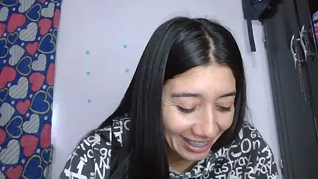 TaylorLove- online show from 12/05/25, 11:52