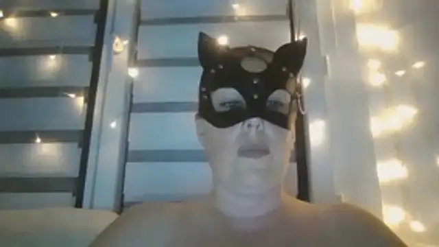 bellavelours online show from 07/30/26, 08:19