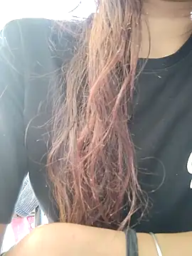 RADHIKA-1143 online show from 12/22/25, 09:39