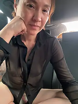 Snapshot of A-ZJunn chatting on 07/07/26, 07:23 A-ZJunn online show from 07/07/26, 07:23