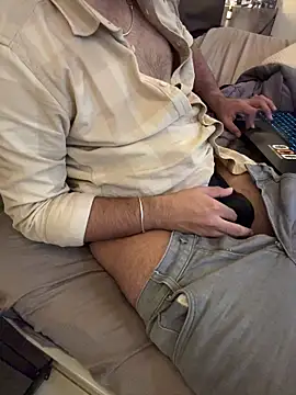 BlahNextDoor online show from 12/16/25, 09:09