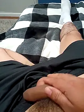 Snapshot of Lalin2323 chatting on 02/13/26, 12:39 Lalin2323 online show from 02/13/26, 12:39