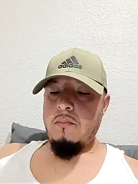 Snapshot of Lalin2323 chatting on 02/15/26, 08:49 Lalin2323 online show from 02/15/26, 08:49