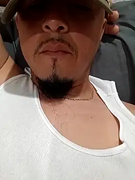 Snapshot of Lalin2323 chatting on 02/24/26, 12:41 Lalin2323 online show from 02/24/26, 12:41