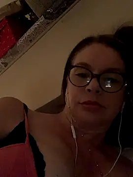 Snapshot of CherryCe chatting on 11/30/25, 09:52 CherryCe online show from 11/30/25, 09:52