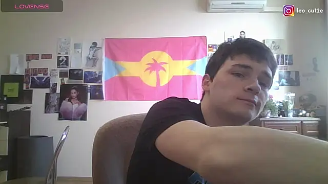 leo cutie online show from 03/19/26, 07:56