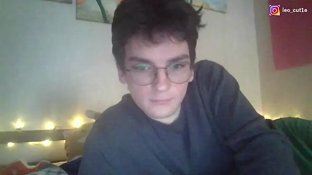 leo cutie online show from 04/11/26, 04:50