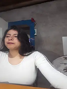 Estefanny Lolyy online show from 06/15/26, 02:25