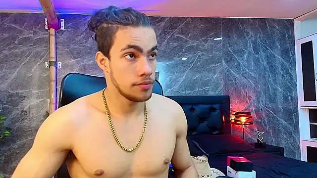 PatrickS25 online show from 12/05/25, 04:10