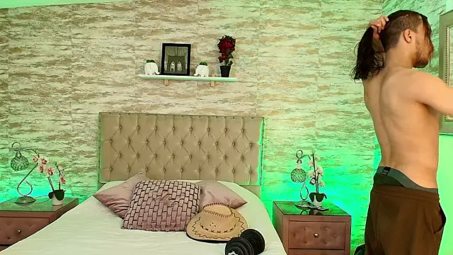 PatrickS25 online show from 02/07/26, 03:32