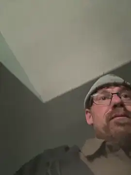 BamaBoi40AL online show from 12/17/25, 01:28