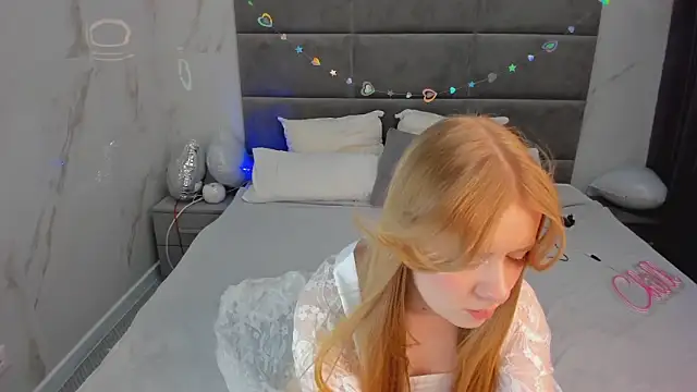 Victori Fox online show from 04/10/26, 11:42