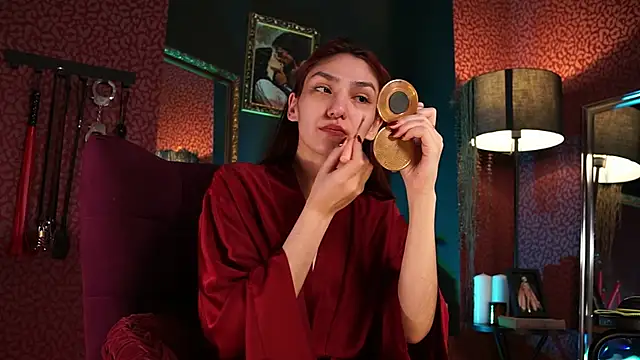 Roxa Lana online show from 05/17/26, 01:29