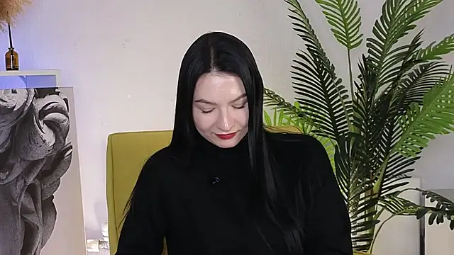 ElodiaMominee online show from 12/02/25, 10:31