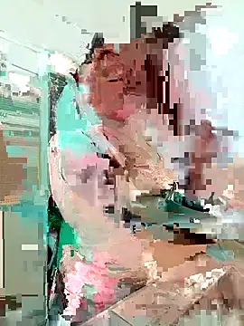 MisNicol online show from 12/15/25, 07:29