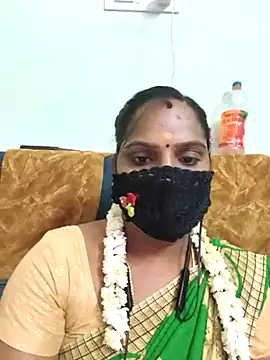 Snapshot of Tamil_Pallavi chatting on 05/31/26, 06:04 Tamil Pallavi online show from 05/31/26, 06:04