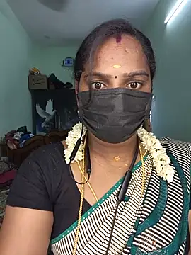 Snapshot of Tamil_Pallavi chatting on 07/20/26, 07:55 Tamil Pallavi online show from 07/20/26, 07:55