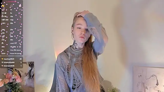 MaireLanda online show from 12/21/25, 04:08