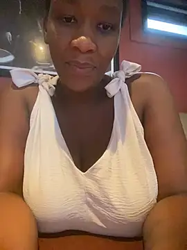 Snapshot of GiantClithpee chatting on 12/21/24, 01:10 GiantClithpee online show from 12/21/24, 01:10