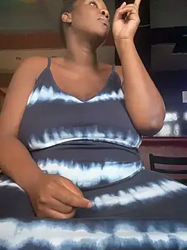 Snapshot of GiantClithpee chatting on 12/25/24, 09:00 GiantClithpee online show from 12/25/24, 09:00