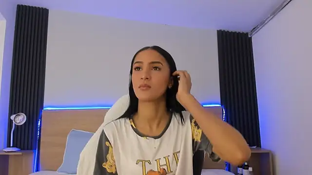 Samantha luv  online show from 02/03/26, 03:04