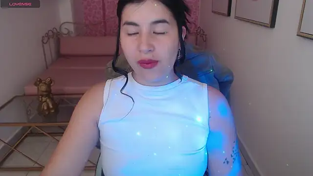 Nina harpper  online show from 02/02/26, 12:37