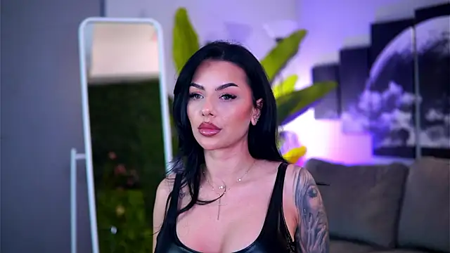 Ivy Trix online show from 02/06/26, 07:39