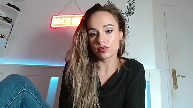Mllecam online show from 12/05/25, 12:36