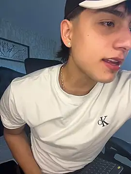 Lander Cruz online show from 02/16/26, 08:27