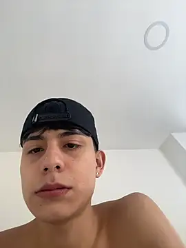 Lander Cruz online show from 05/02/26, 02:44
