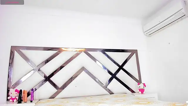 Jailinashley online show from 04/16/26, 07:47