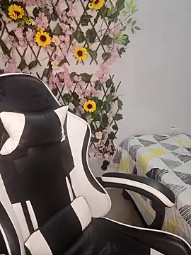 KasumiSophia online show from 04/16/26, 12:17