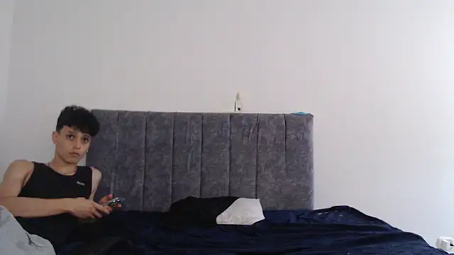 hottie couplee online show from 03/17/26, 10:46