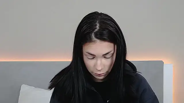 RachaelMils online show from 03/07/26, 03:58