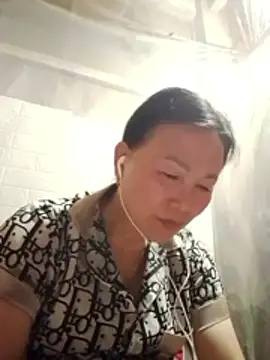 Lili-123k online show from 03/24/26, 06:07