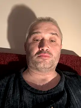 Olomoucak1982 online show from 03/31/26, 06:52